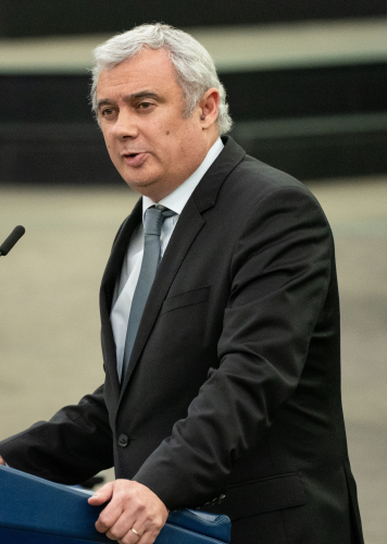 Relatório de Pedro Silva Pereira sobre alargamento e aprofundamento da UE aprovado por larga maioria pelo Parlamento Europeu Relatório de Pedro Silva Pereira sobre alargamento e aprofundamento da UE aprovado por larga maioria pelo Parlamento Europeu