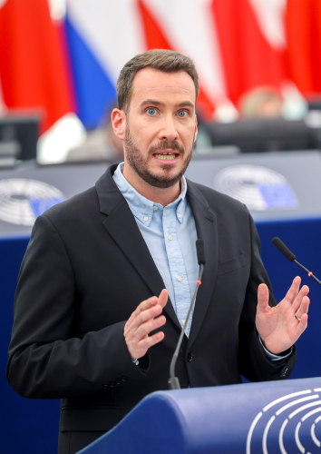 Parlamento Europeu quer regras apertadas para reduzir perdas de péletes de plástico Parlamento Europeu quer regras apertadas para reduzir perdas de péletes de plástico